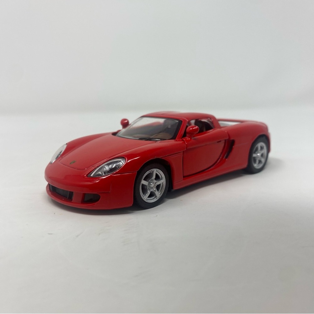 Porsche Carrera GT 1:36 Scale diecast pullback car